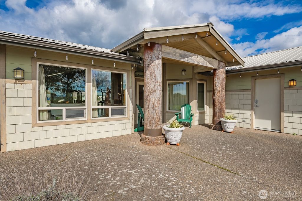 Photo of 5382 Nootka Loop, Birch Bay, WA 98230 (MLS # 2458503)