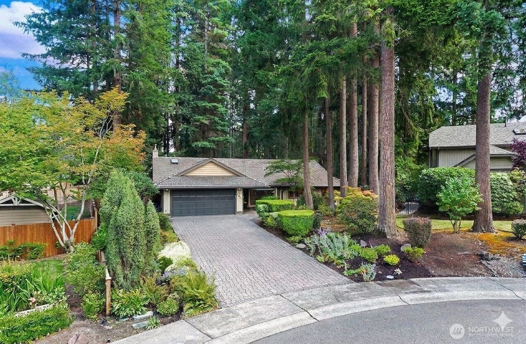 Photo of 2043 215th Place SW, Brier, WA 98036 (MLS # 2561589)