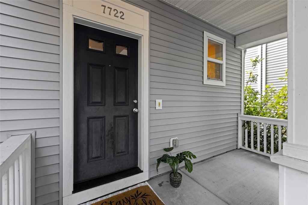Photo of 7722 39th Avenue S, Seattle, WA 98118 (MLS # 2595102)
