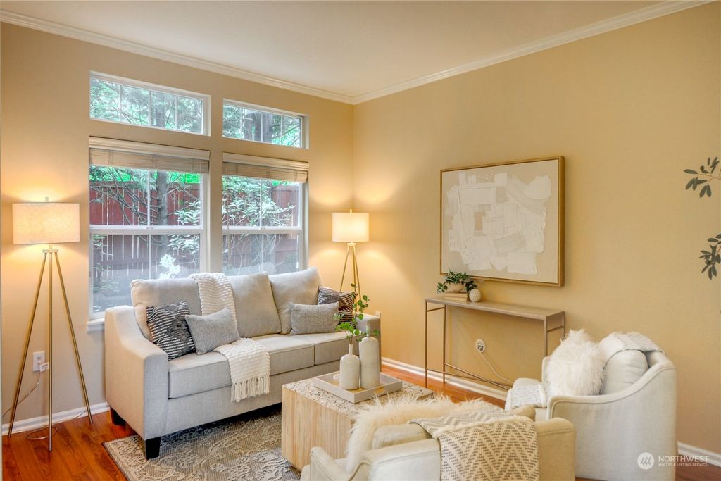 Photo of 8726 123rd Lane NE, Kirkland, WA 98033 (MLS # 2219835)