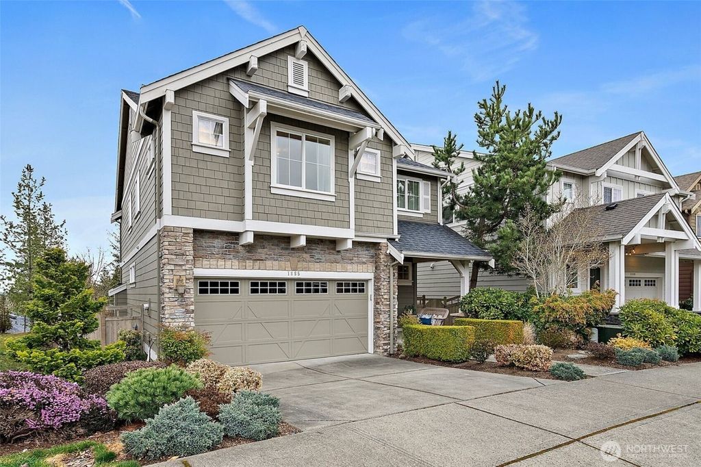 Photo of 1885 10th Ave Ave NE, Issaquah, WA 98029 (MLS # 2340197)