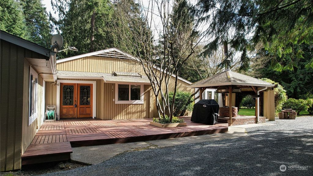 Photo of 12014 60th Street NE, Lake Stevens, WA 98258 (MLS # 2208970)