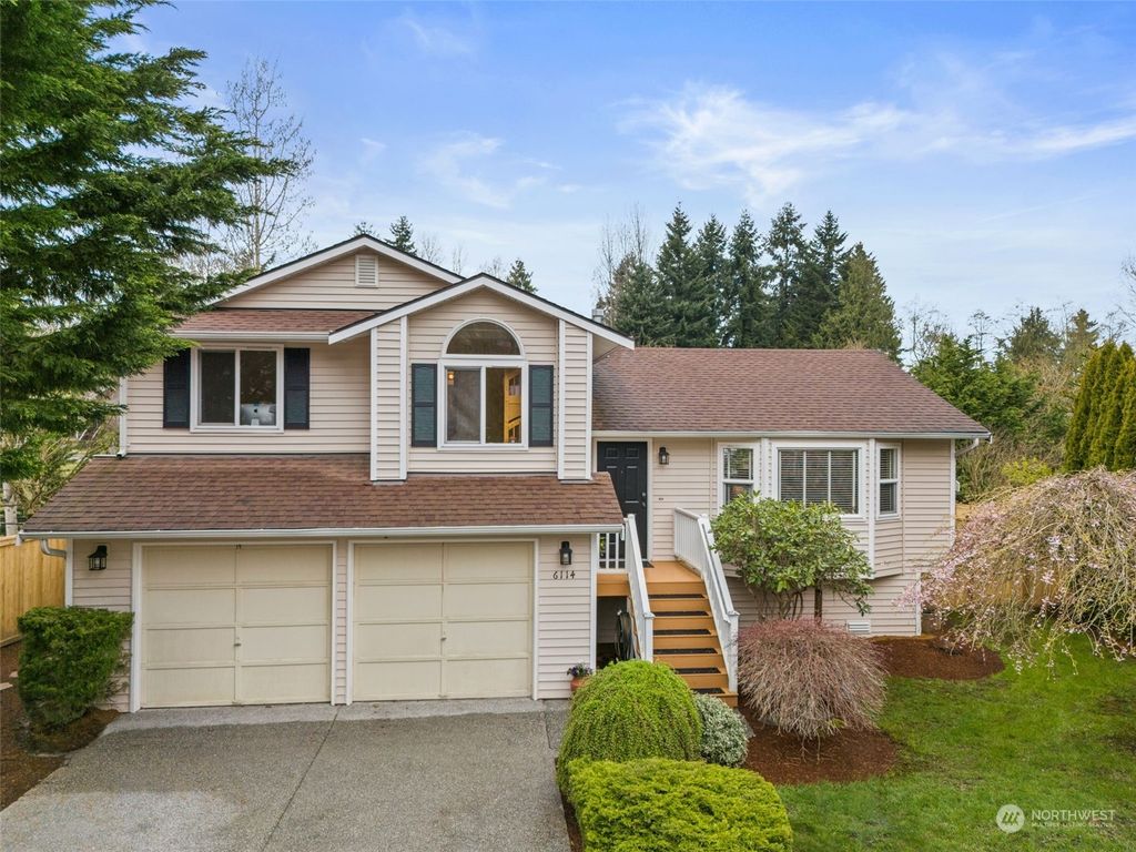 Photo of 6114 1st Drive SE, Everett, WA 98203 (MLS # 2207397)