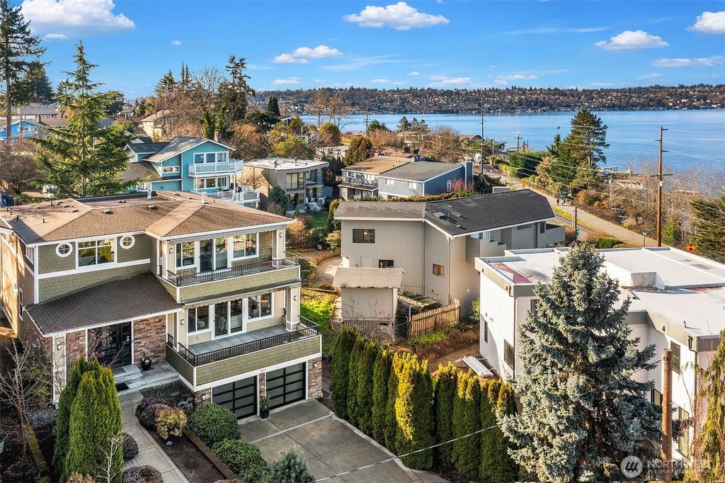 Photo of 3311 Burnett Avenue N, Renton, WA 98056 (MLS # 2485706)