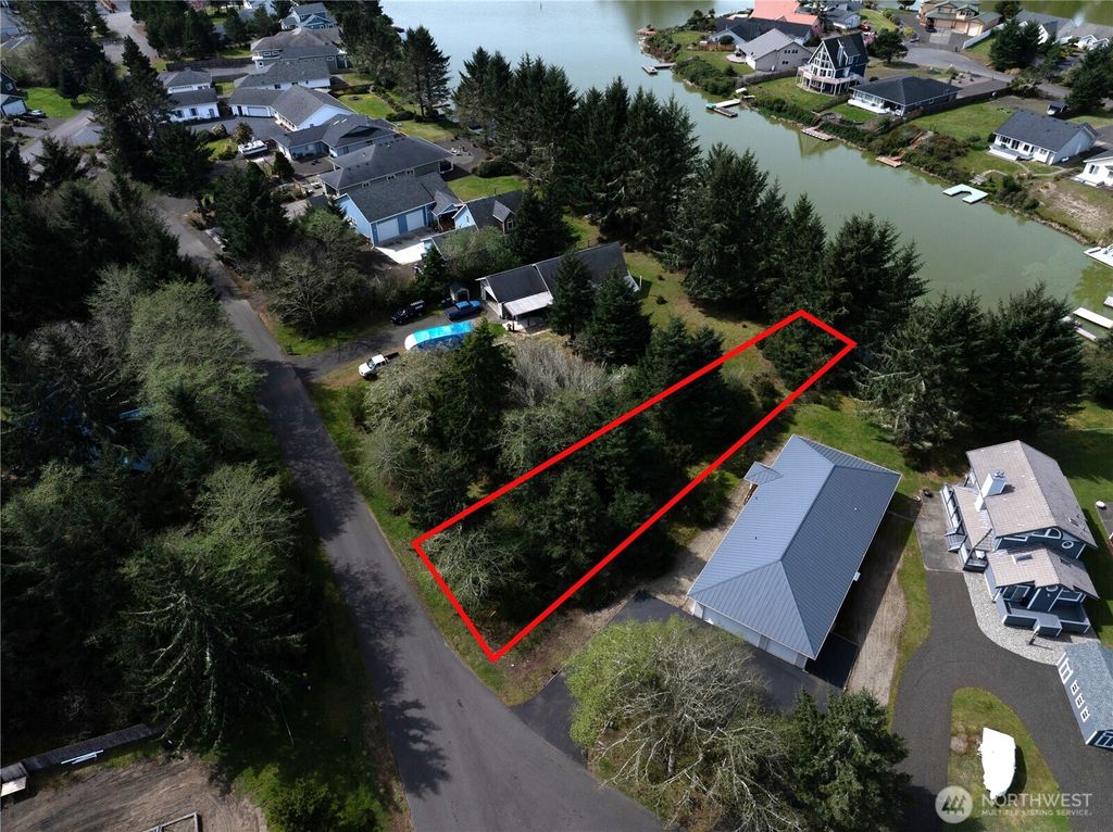 Photo of 335 Chaparral Street SE, Ocean Shores, WA 98569 (MLS # 2508004)