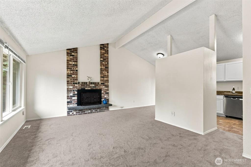 Photo of 1116 SW 106th Street, Seattle, WA 98146 (MLS # 2574586)