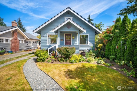 Photo of 1140 Grant Street, Bellingham, WA 98225 (MLS # 2562502)
