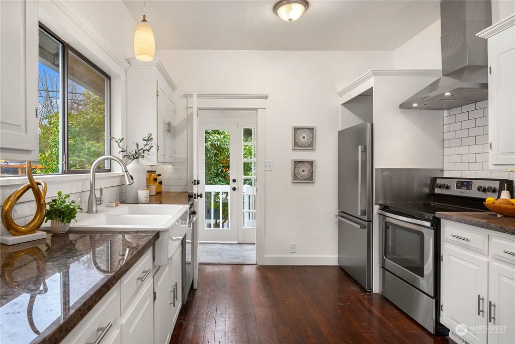 Photo of 5317 8Th Avenue NE, Seattle, WA 98105 (MLS # 2328762)