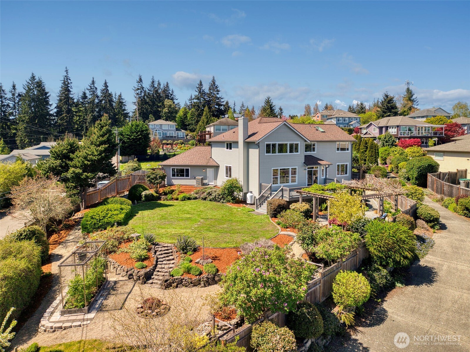 11560 NE Skyward Loop