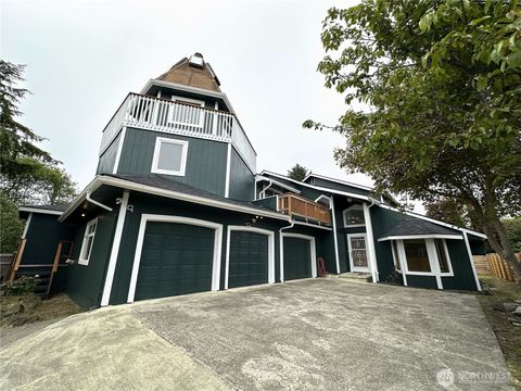 832 Whale Court SW Ocean Shores WA 98569