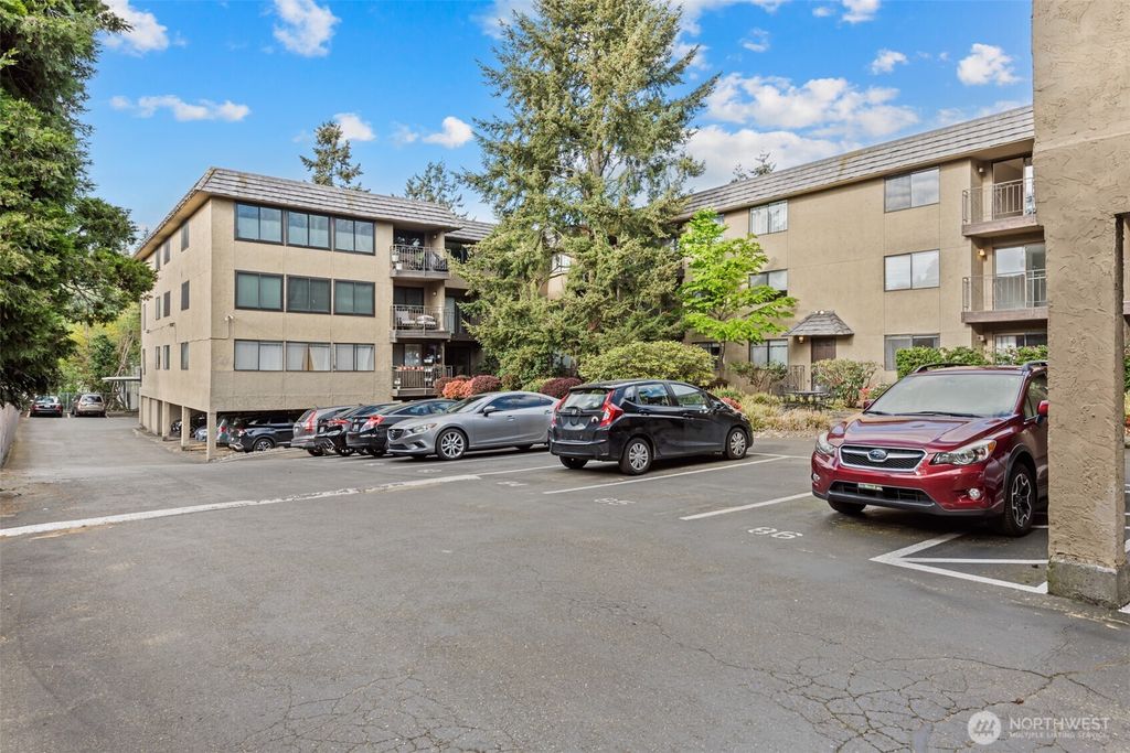 Photo of 750 N 143rd Street #312, Seattle, WA 98133 (MLS # 2512636)