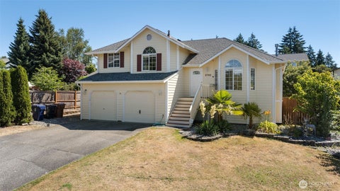 Photo of 3701 Browns Point Blvd BLVD, Tacoma, WA 98422 (MLS # 2552210)