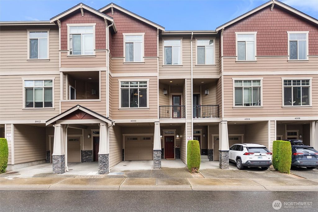 Photo of 4000 NE 3rd Place, Renton, WA 98056 (MLS # 2423180)