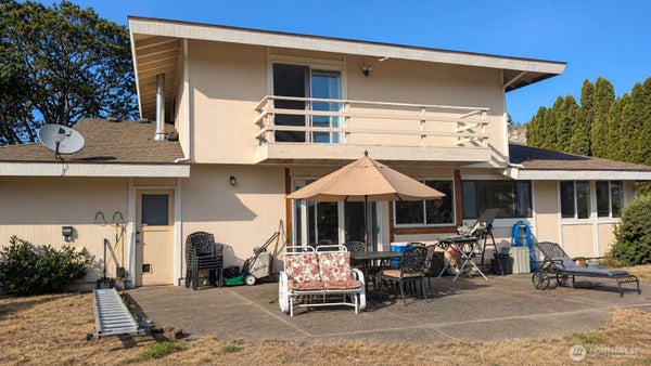 7121 CITRINE LN SW, LAKEWOOD, WA 98498 - Image edc3e962537258e4e8cea822ffd2eb14/3252742555