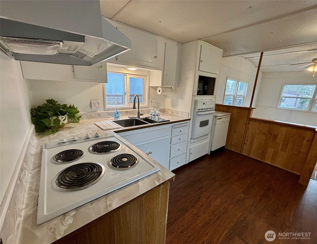 Photo of 24222 54th Avenue W #57, Mountlake Terrace, WA 98043 (MLS # 2495284)