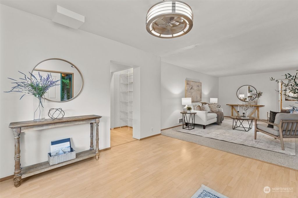 Photo of 11427 162nd Avenue SE, Renton, WA 98059 (MLS # 2300670)