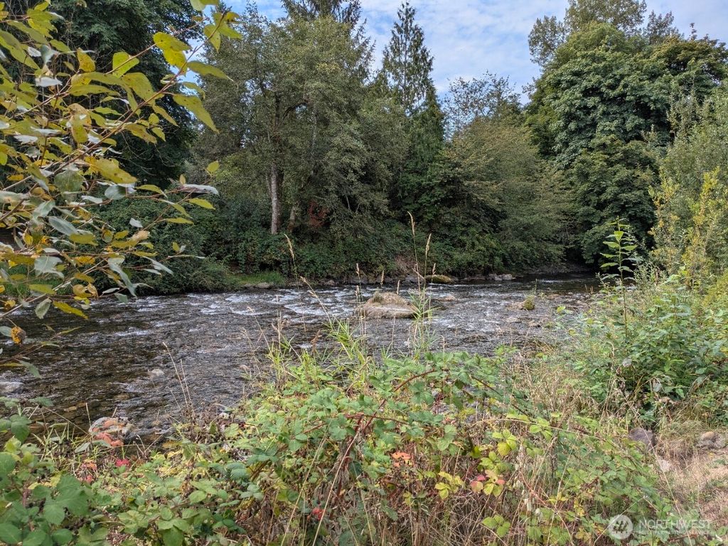 Photo of 22521 SE 218th Street, Maple Valley, WA 98038 (MLS # 2431615)