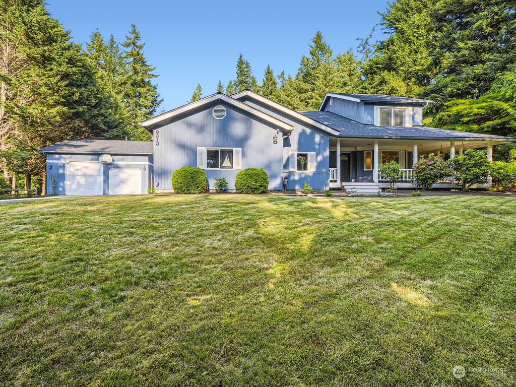 Photo of 9010 218th Avenue NE, Redmond, WA 98053 (MLS # 2130305)