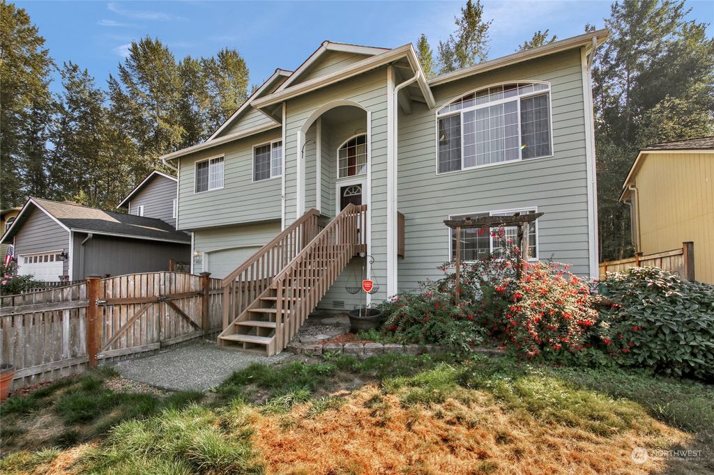 Photo of 5722 129th Street NE, Marysville, WA 98271 (MLS # 2003836)