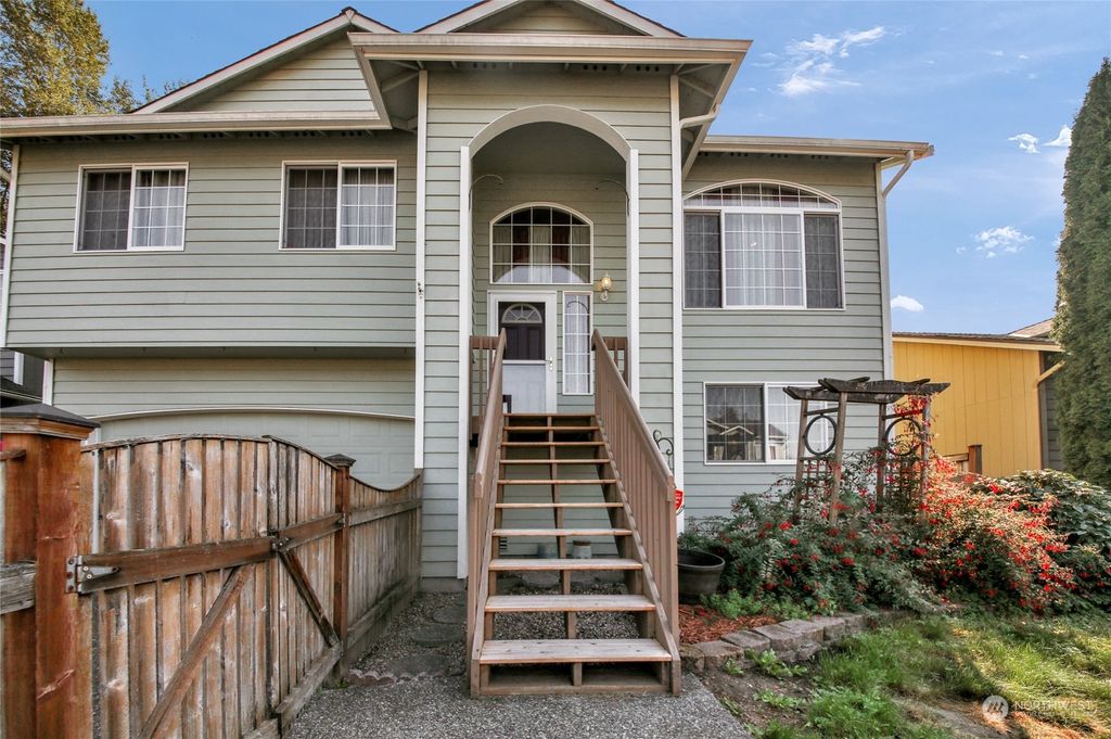 Photo of 5722 129th Street NE, Marysville, WA 98271 (MLS # 2003836)