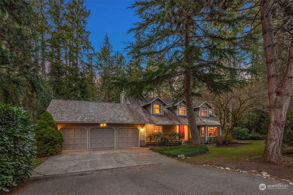 Photo of 22420 NE 46th Street, Redmond, WA 98053 (MLS # 2212219)
