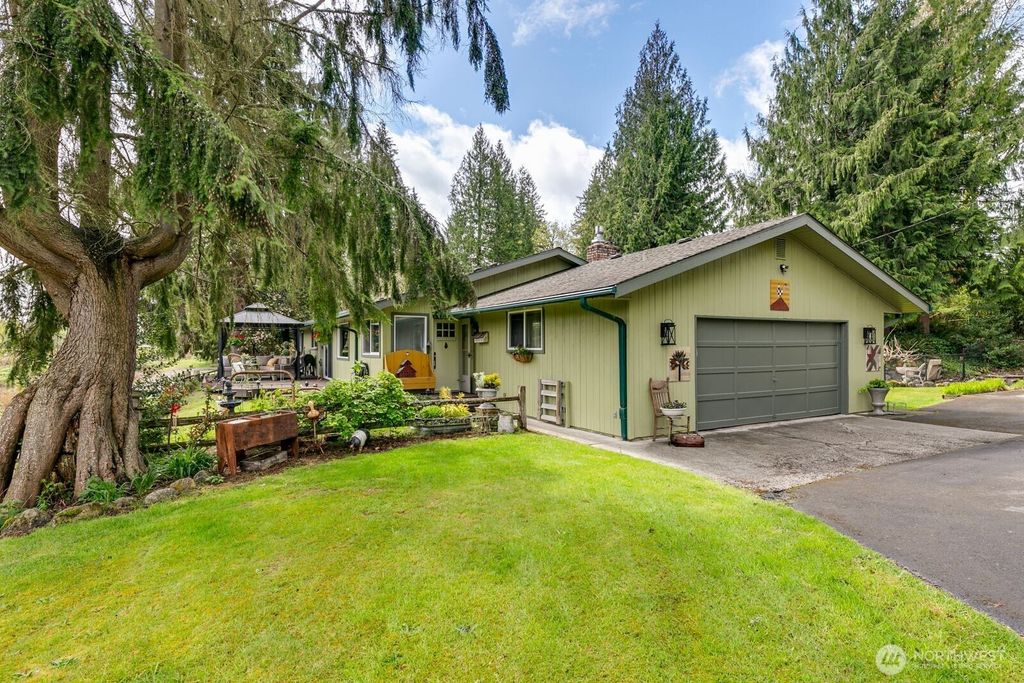 Photo of 13410 94th Street NE, Lake Stevens, WA 98258 (MLS # 2363130)