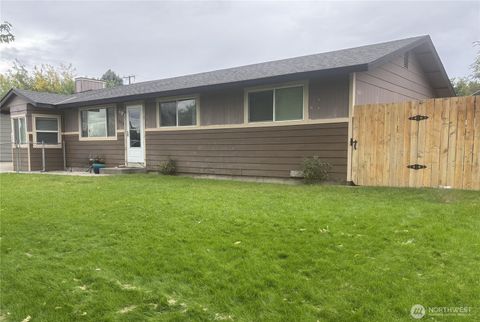 Photo of 1213 12th Street, Benton City, WA 99320 (MLS # 2440790)