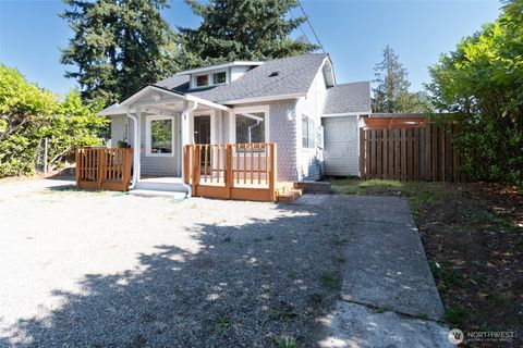 Photo of 9819 Park Avenue S, Tacoma, WA 98444 (MLS # 2442222)