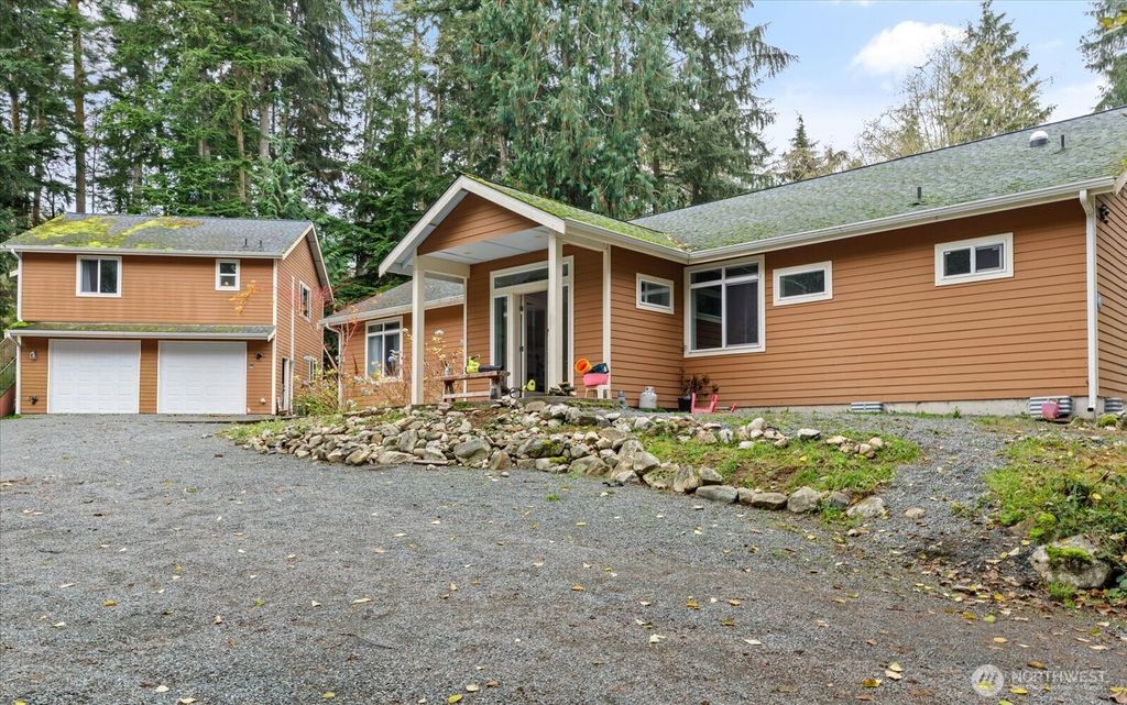 Photo of 2013 Goss Ridge Road, Freeland, WA 98249 (MLS # 2457077)