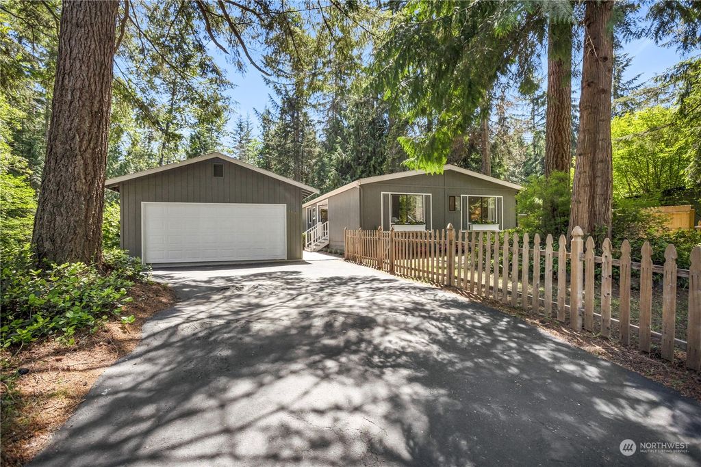 Photo of 23130 104th Avenue SE, Woodinville, WA 98077 (MLS # 2243361)
