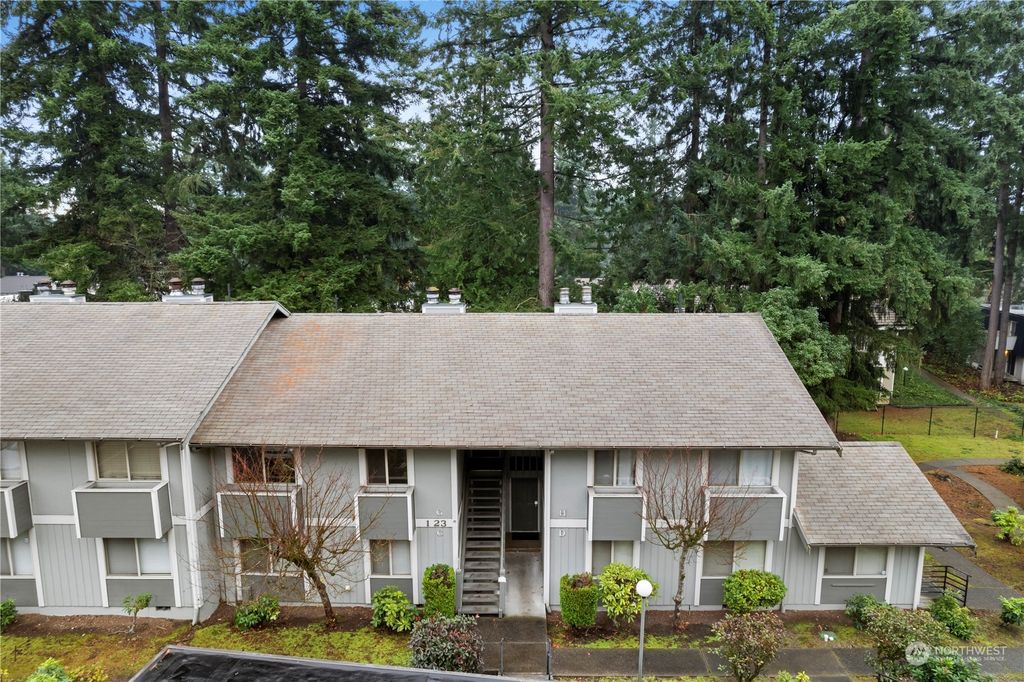 Photo of 123 S 340th Street #G, Federal Way, WA 98003 (MLS # 2183425)