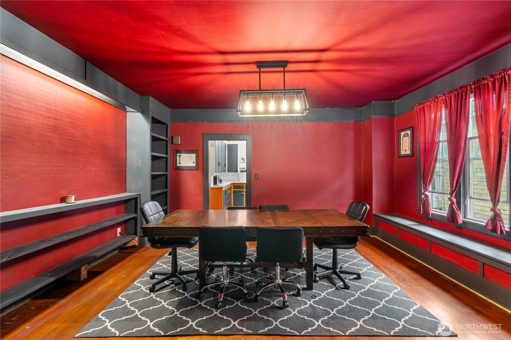 312 W 2nd Street