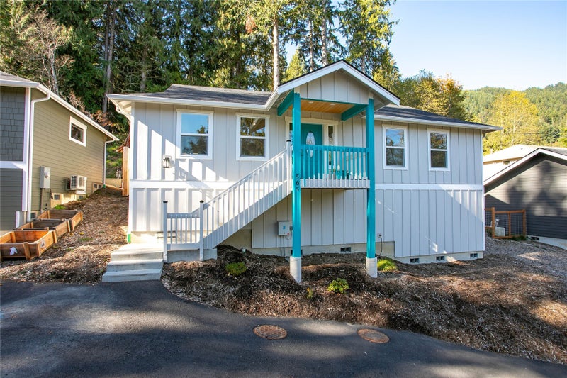 565 Rainbow Drive