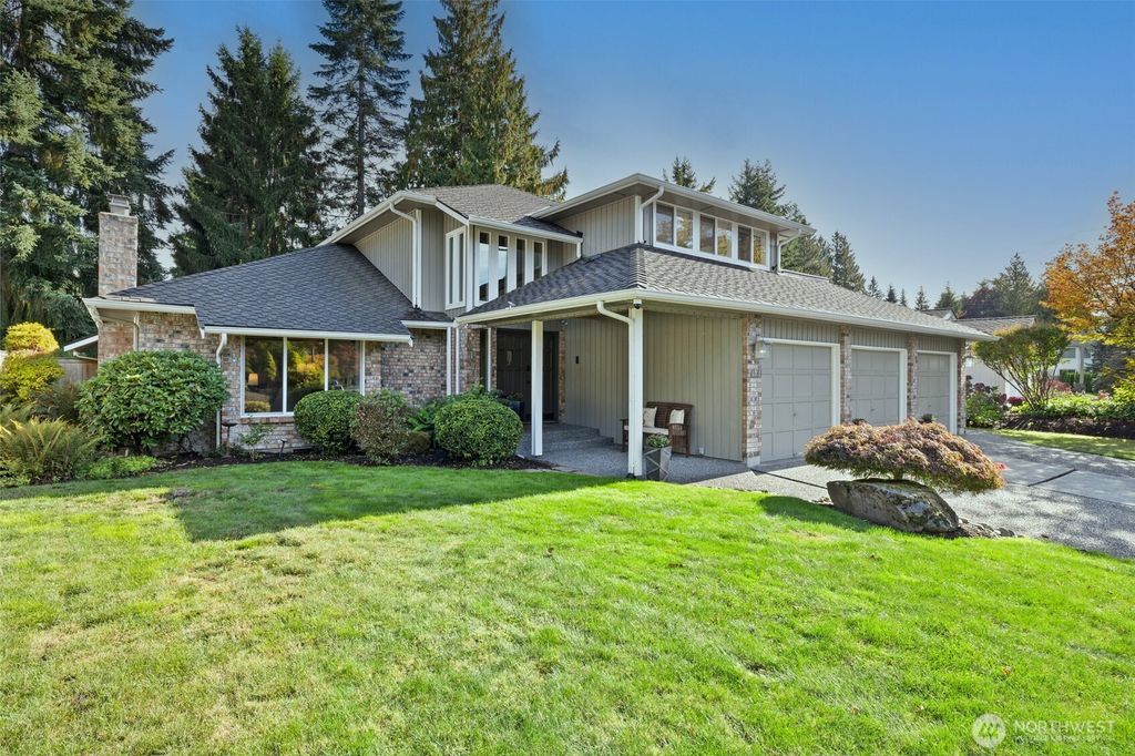 Photo of 14131 21st Drive SE, Mill Creek, WA 98012 (MLS # 2445491)
