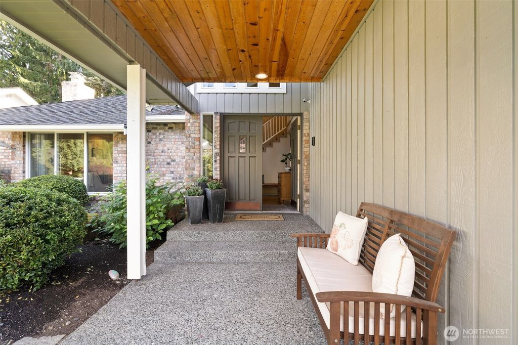 Photo of 14131 21st Drive SE, Mill Creek, WA 98012 (MLS # 2445491)