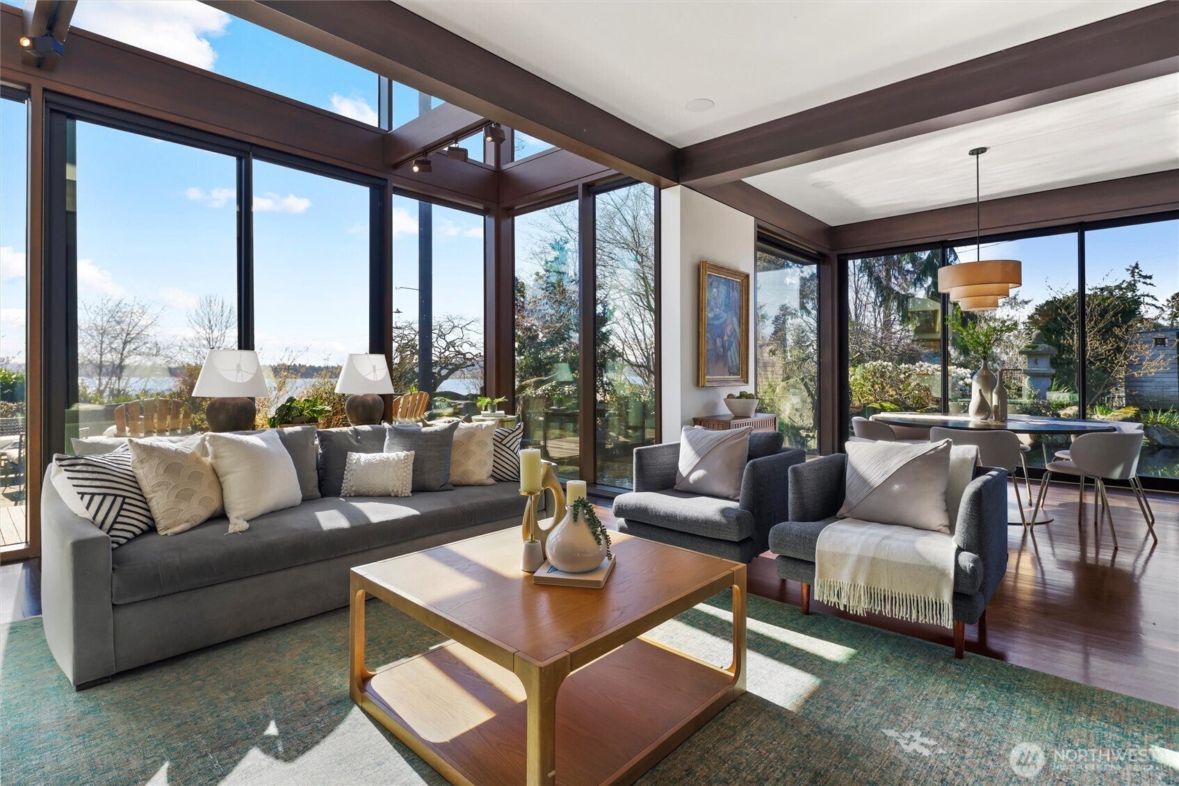 919 6th Street W