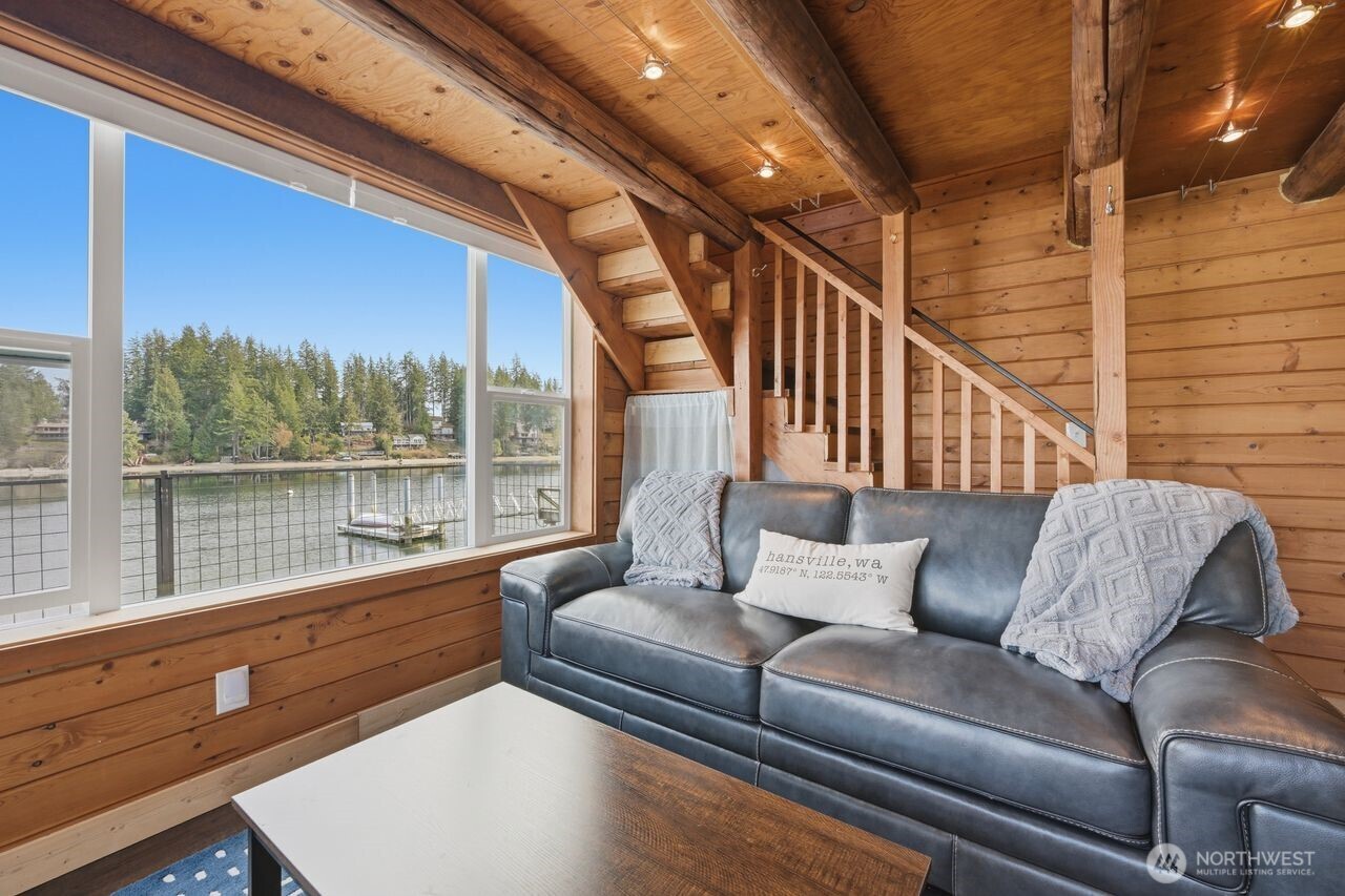 270 E Grapeview Point Road