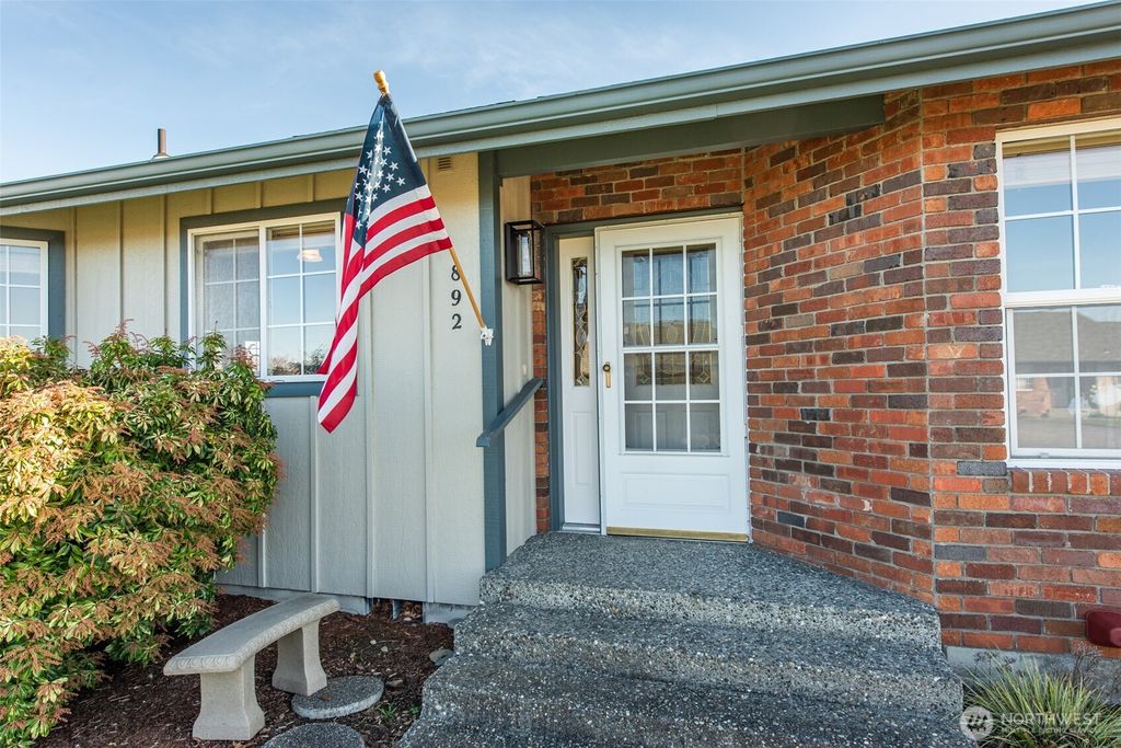 Photo of 892 N Oxford Way, Sequim, WA 98382 (MLS # 2482664)