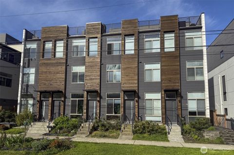 3019 62nd Avenue SW Unit D, Seattle, WA 98116 - MLS#: 2357995