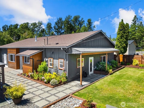 Photo of 3275 Bennett Drive, Bellingham, WA 98225 (MLS # 2543631)