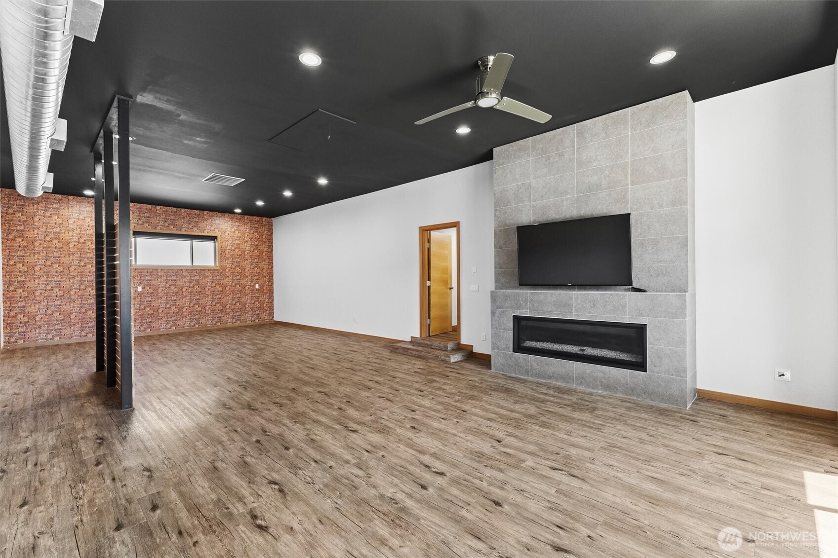 3275 Bennett Drive
