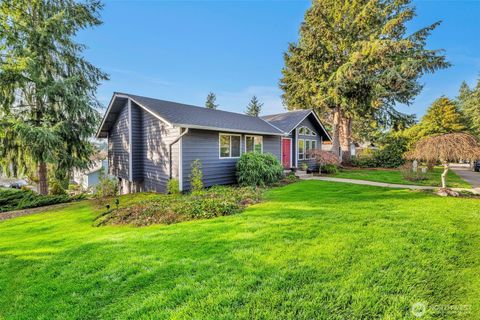Photo of 32867 42nd Place SW, Federal Way, WA 98023 (MLS # 2476148)