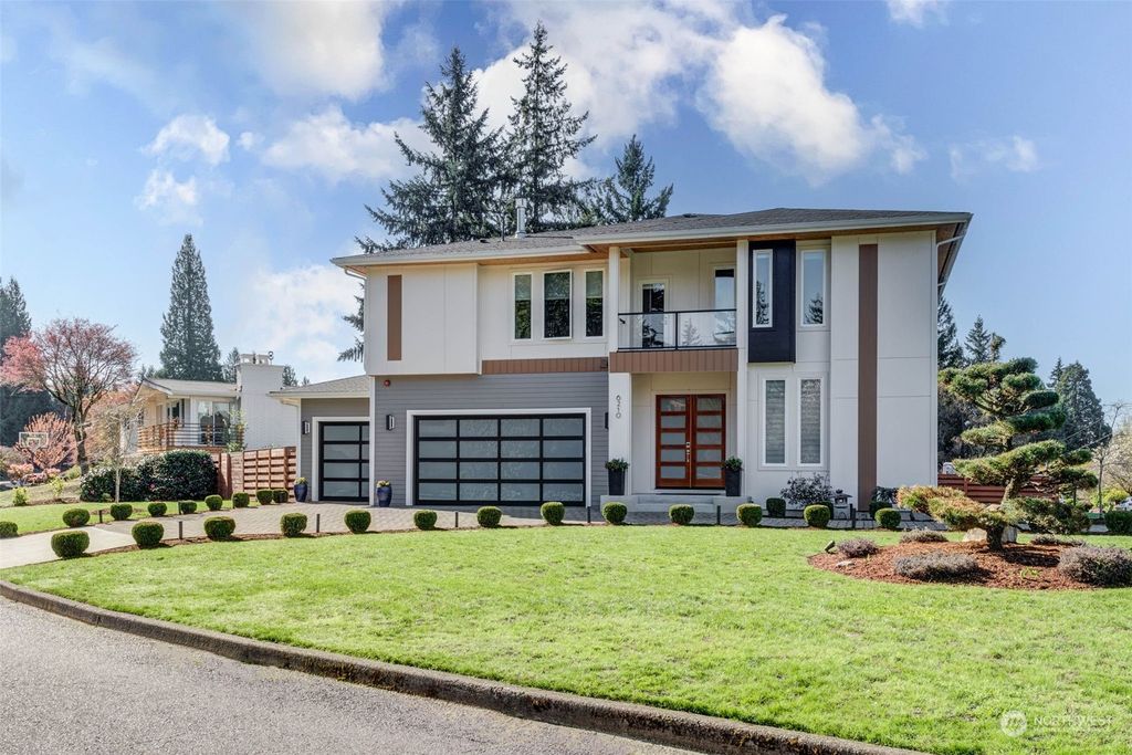 Photo of 6210 129th Place SE, Bellevue, WA 98006 (MLS # 2212110)