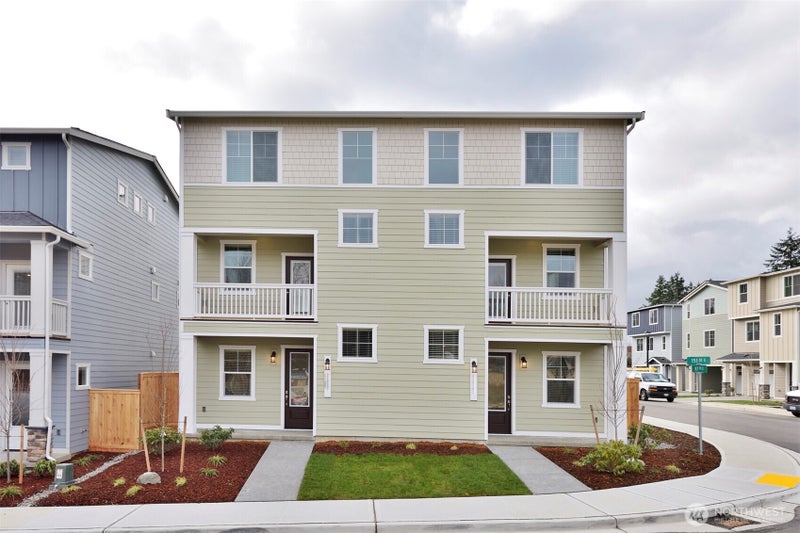 8779 151st Court E