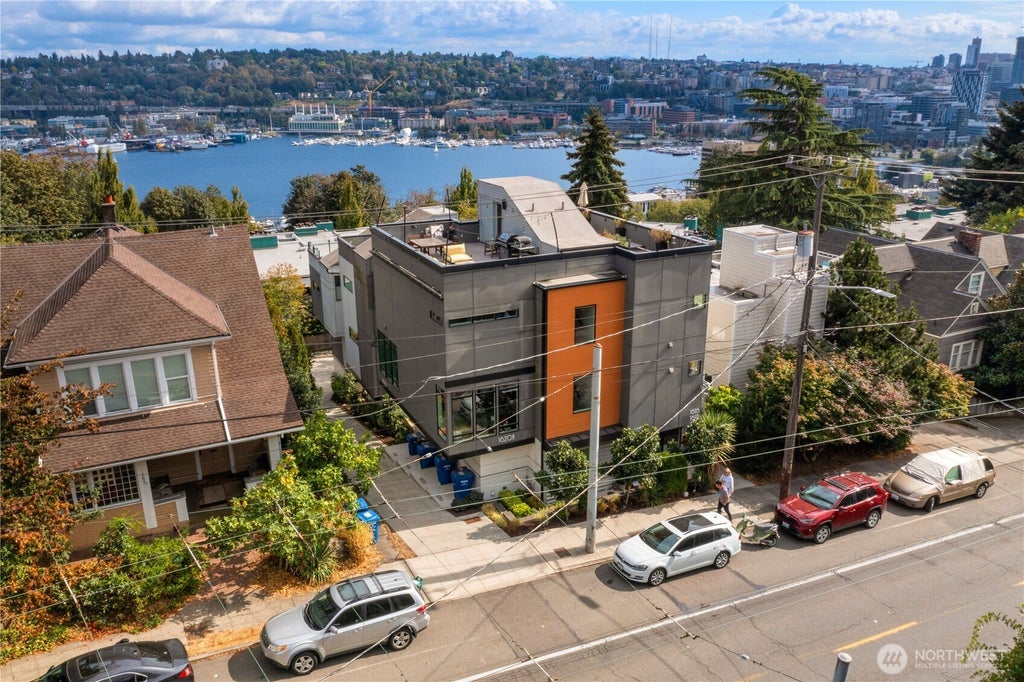 Photo of 1616 Taylor Avenue N, Seattle, WA 98109 (MLS # 2549779)