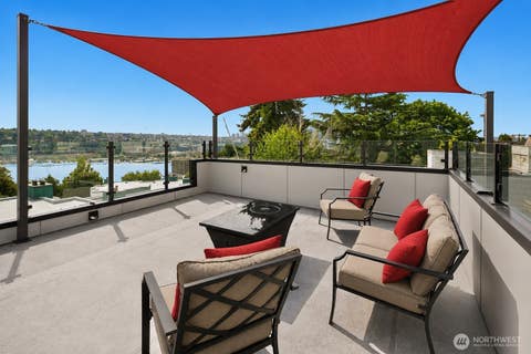 Photo of 1616 Taylor Avenue N, Seattle, WA 98109 (MLS # 2549779)