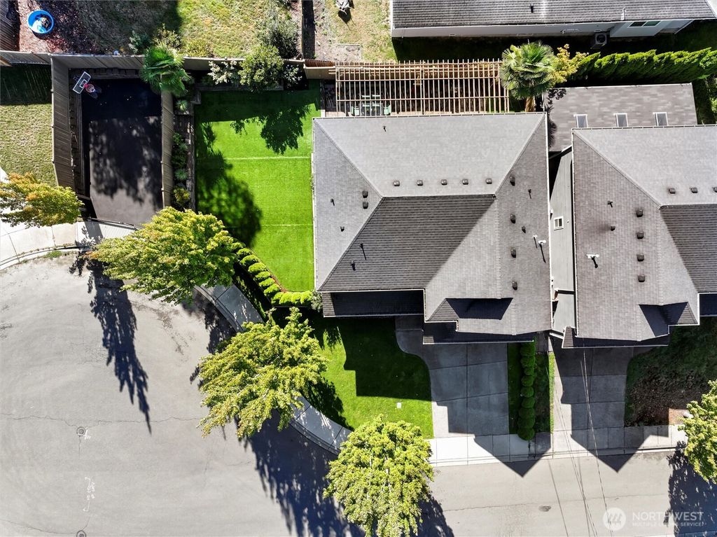 Photo of 2211 SE 103rd Place, Seattle, WA 98146 (MLS # 2439392)