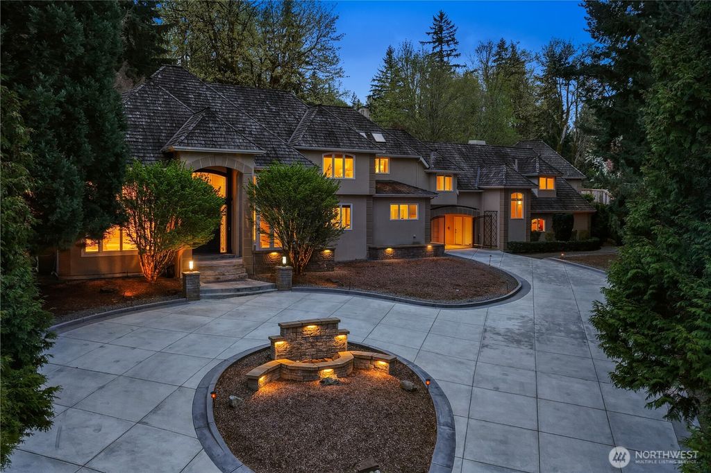 Photo of 6158 162nd Place SE, Bellevue, WA 98006 (MLS # 2505520)