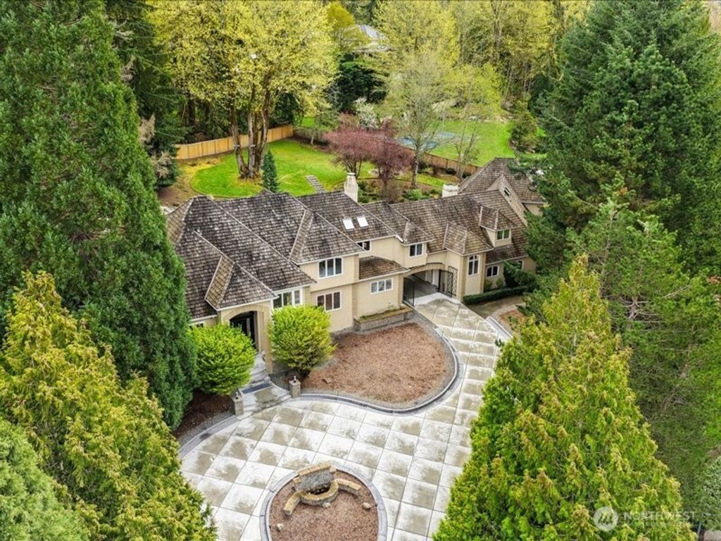 Photo of 6158 162nd Place SE, Bellevue, WA 98006 (MLS # 2505520)