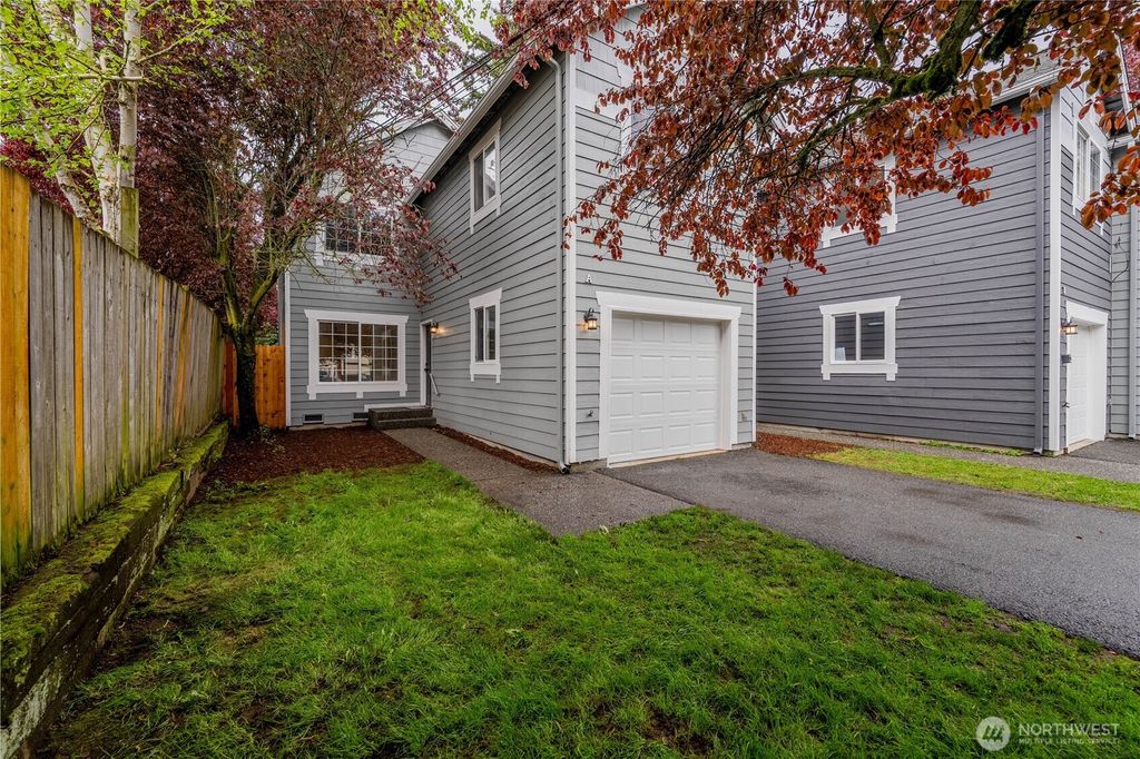 Photo of 6916 Rainier Drive #A, Everett, WA 98203 (MLS # 2367810)